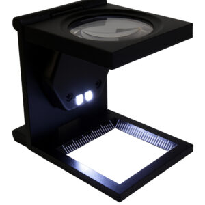 Cuenta hilos de metal 8X de 30 mm con luz